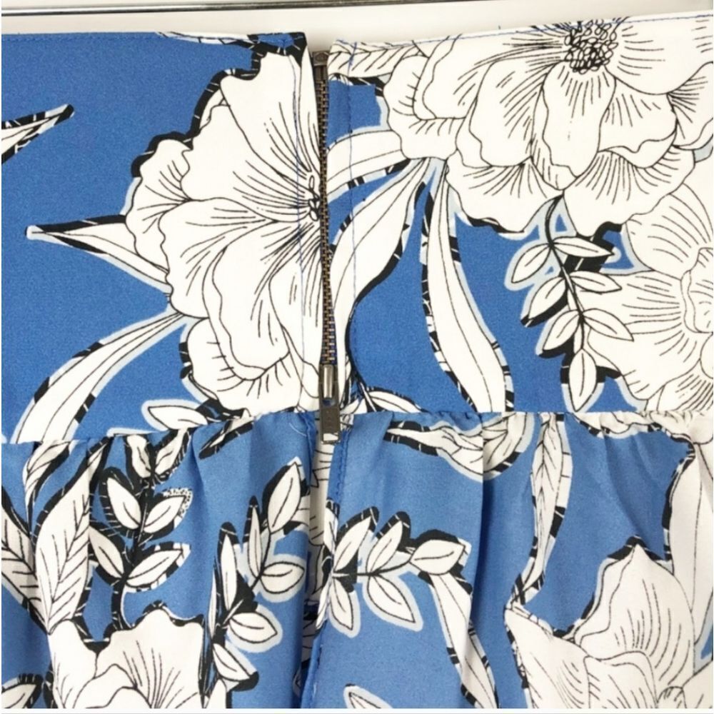 NWT Lovers + Friends Lifes A Beach Floral Top - Picture 5 of 16
